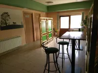 Hostal El Delfin Verde Hotels in Valdefresno