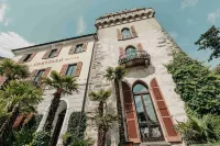 โรงแรมโรมันทิค กาสเตลโล เซชลอส