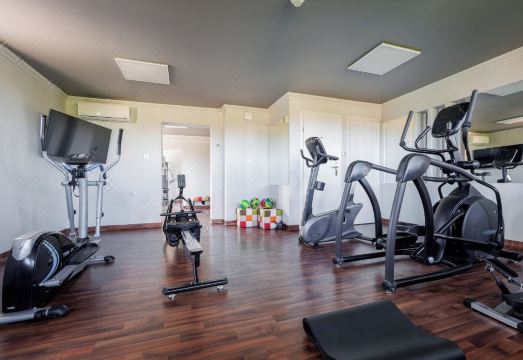 3. 호텔 크리스탈 ..