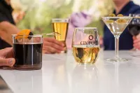 Oxford Suites Redding - Quầy bar