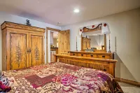 Fall River Hideaway in Estes - 3 Mi to Natl Park! - Spa