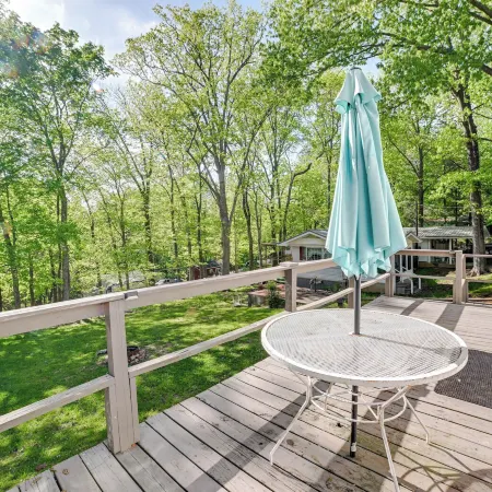 Quiet Horseshoe Hill House by Lake Barkley! Hoteles en Condado de Trigg