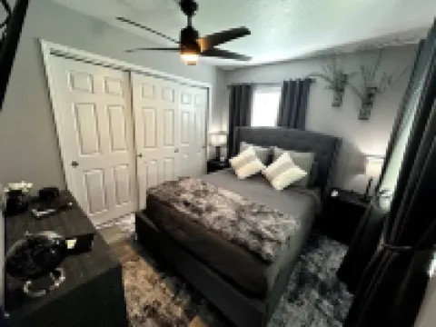 Welcome to SD Cozy Home - B Hotels in La Mesa