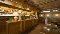Hotel du Lac - bar