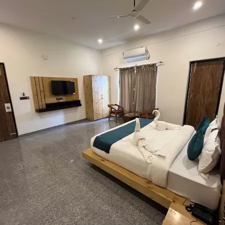 River Home Stay Отели в г. Рамнагар