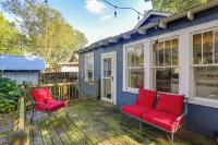 4 Mi to Dtwn: Baton Rouge Bungalow w/ Private Yard