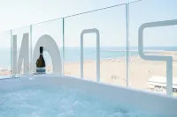 Unico Hotel Caorle - Bathtub