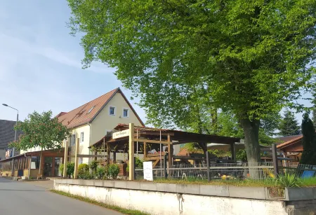 Hotel & Restarant Ausspann Отели в г. Дона