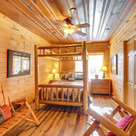 Hot Tub & Fire Pit: Riverfront Helen Cabin