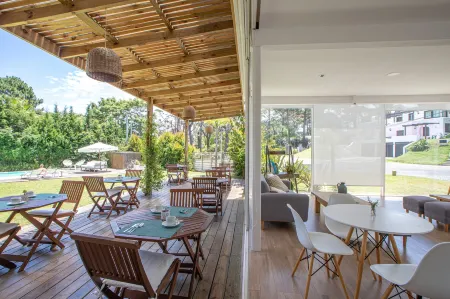 Live Hotel Boutique (Adults Only)