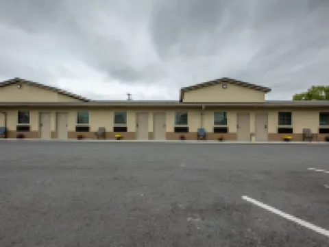 鎖港大視角酒店 克林頓縣酒店