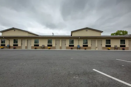 Lock Haven Grandview Hotel Отели в г. Лок Хейвен