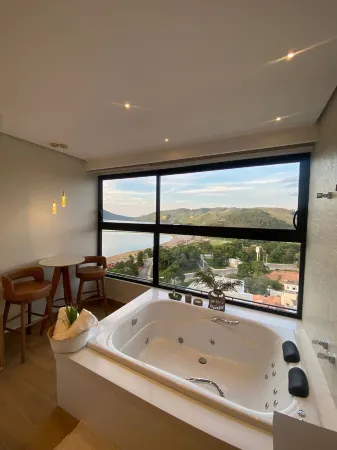 Vista do Lago Hotel Отели рядом с достопримечательностью «Paraiso Perdido»