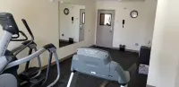 AmericInn by Wyndham Sioux Falls North - Gym