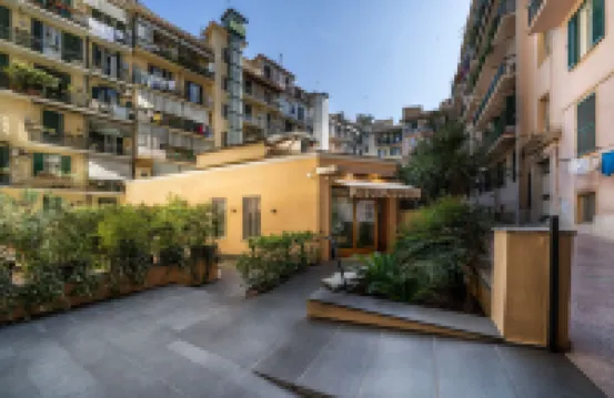 Hotel Paolo II Hotels near Piazza Cavour
