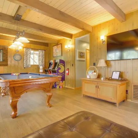 Lake Arrowhead Family Home w/ Game Room