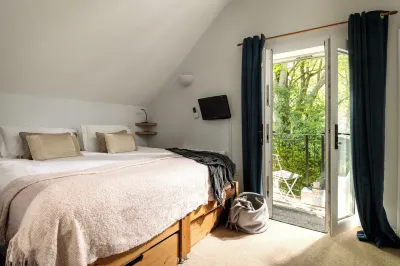 Cornerstone Lower Mill Estate Cotswolds Spa pools lakes water sports nature a/c