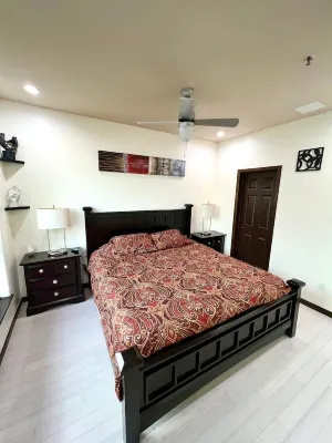 Modern Condo Family Friendly