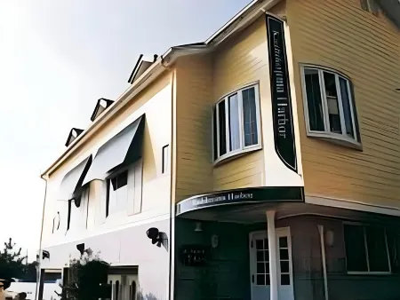 Petit Hotel Kashikojima Harbor