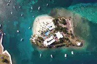 Hotel on the Cay