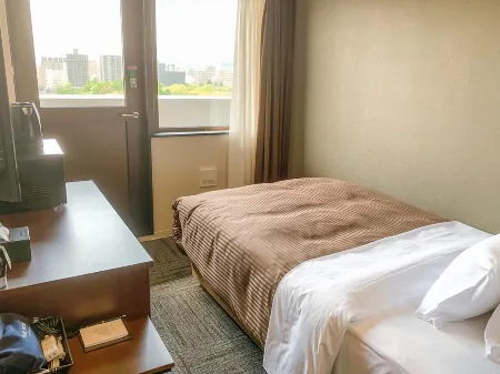 HOTEL LiVEMAX Hiroshima Funairimachi Riverside