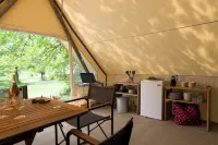 Huttopia Rambouillet Hotels in Epernon