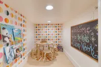 Indoor Pool, Hot Tub, Firepit, Theater All-season Retreat Kings Crown by Avantstay