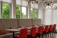Hilton Garden Inn Cleveland Airport - Aamiainen