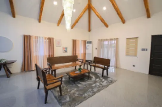 GAVs Abode: Your Spacious and Peaceful home in Duma