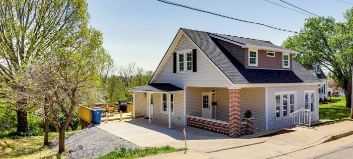 Williamstown Vacation Rental Private Deck and Yard Hotels in Williamstown