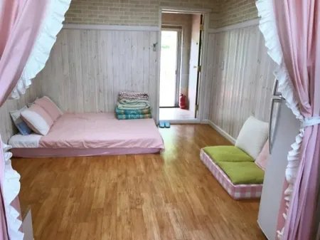 Jecheon Worakden Pension Отели рядом с достопримечательностью «Woraksan»