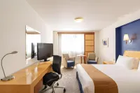 Holiday Inn Gloucester - Cheltenham Các khách sạn gần GLOUCESTER STATION RAILWAY STATION