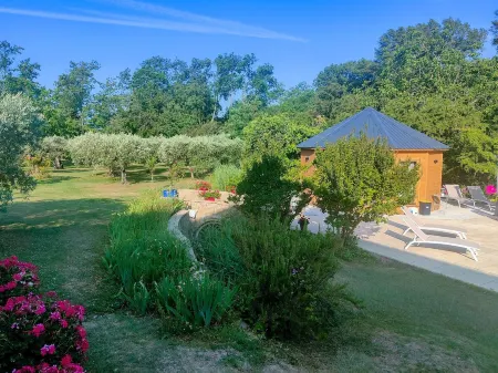 Douceur des Mées Отели в г. Шато-Арну-Сент-Обан