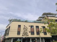 ホテル クアルタ アベニーダ のホテル