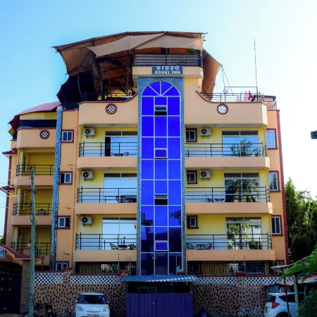 Vidzo Royal Inn