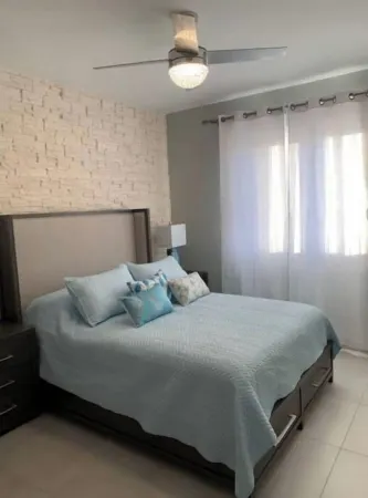 NEW Luxury Penthouse with Jacuzzi and BBQ!