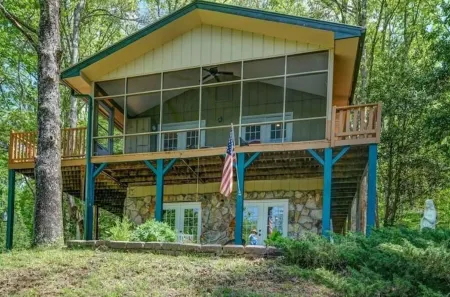 Waterfront cabin in the mountains. Peaceful, relaxing setting.