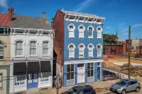 Heart of Mainstrasse Apt 4