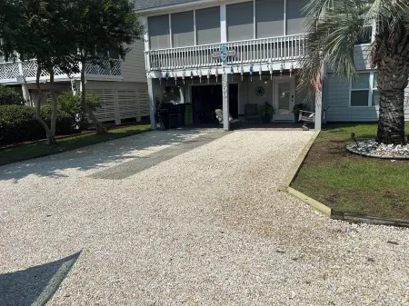 Well-Maintained, fenced, Pet-Friendly West End Beach House –  Coastal Retreat!