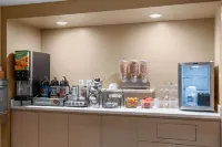 Howard Johnson by Wyndham Modesto Ceres - breakfast