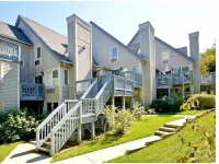 Rustic Mountainside Chalet Hotels near Silver Bullet