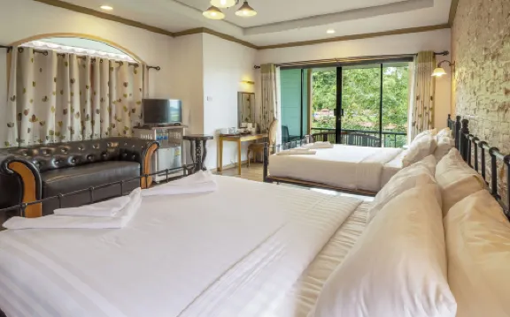 สามประสบ รีสอร์ท Photos