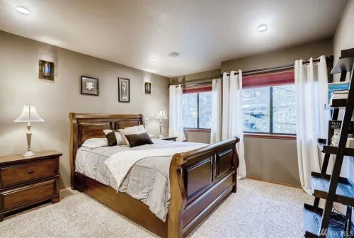 Prime 2BR Condo in Downtown Bellevue