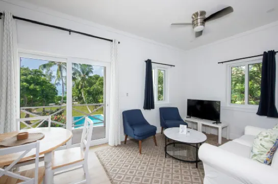 笑鳥套房 戈韋諾港酒店