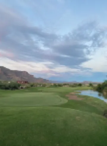 Charming 1-bedroom guest in serene Gold Canyon with WiFi Spacious Guest House