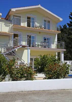 2-bedroom luxury villa surrounded by mountain views just minutes from the beach Hotels in Donje Polje