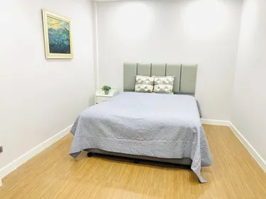 รูปภาพของSpacious 4-bedroom townhome in beautiful Krung Thep Maha Nakhon with WiFi, AC