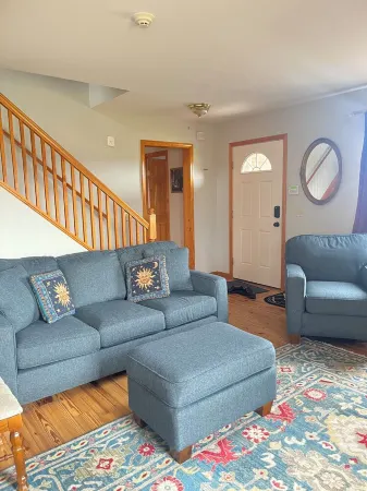 Lakeview and relax at the heart of Seneca lake Отели в г. Дженива