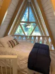 Historic A-frame 2 bedrooms plus loft, AC, WIFI and boat slip. Enjoy your stay