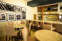 Hampton Inn by Hilton Piedras Negras - Bares